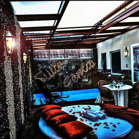 Genus Motel (Adults Only) ウベラバ エクステリア 写真